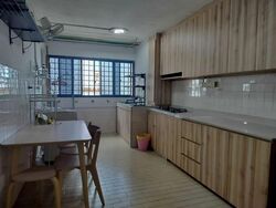 Blk 215 Bukit Batok Street 21 (Bukit Batok), HDB 3 Rooms #538474241